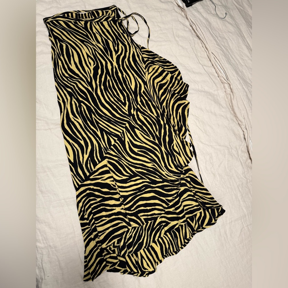 Faithfull the Brand Tie Skirt Size 10 (Like New!)